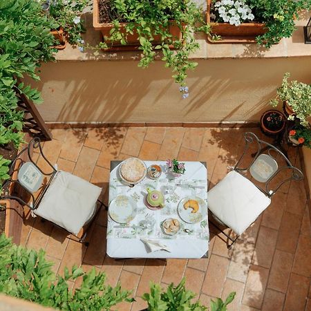 B&B La Finestra Sul Campanile Montecosaro  Екстериор снимка